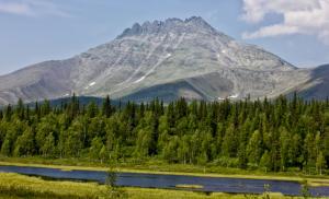 Las montañas y picos más altos del país de los Montes Urales de los Urales