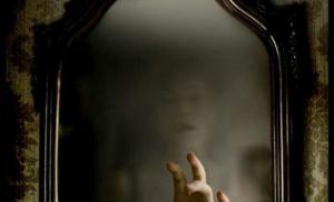 Bilakah anda boleh menanggalkan penutup dari cermin selepas pengebumian?